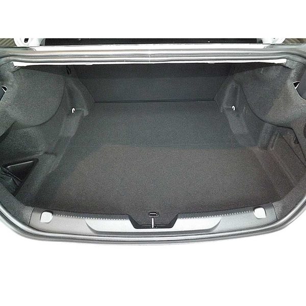 JAGUAR XE UPTO 2019 Boot Liner Mat 4