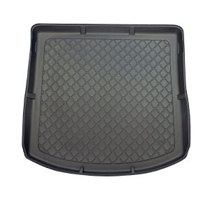 VOLKSWAGEN TOURAN 2010-2015 Boot Liner Mat 0