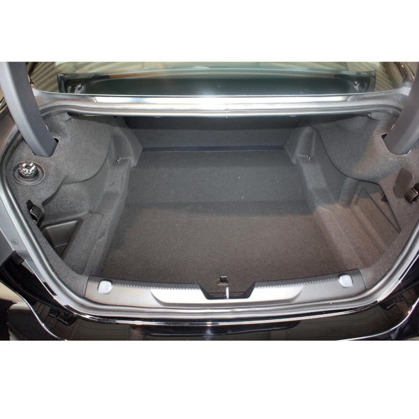 JAGUAR XE UPTO 2019 Boot Liner Mat - No 4